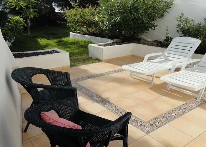 וילה Spacious 3-bedroom אדחה