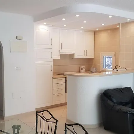 Magnific 3-Bedroom Beach Bungalow Costa Adeje (Tenerife)