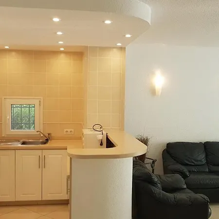 Magnific 3-Bedroom Beach Bungalow *
