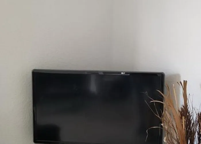 Spacious 3-bedroom * 아데제