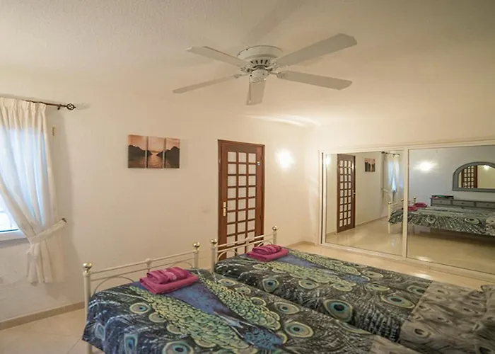 빌라 Spacious 3-bedroom